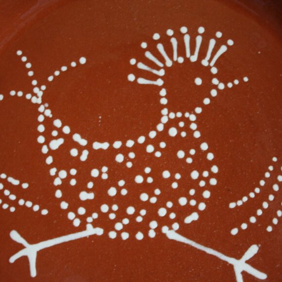 Vintage Hand painted Portugal Terra Cotta Pie plate with Bird - Picture 6 of 8